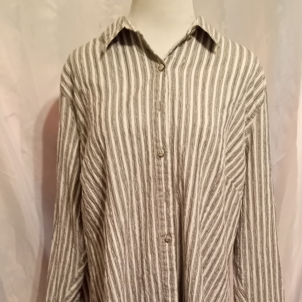 Sagharbor womens button down shirt
